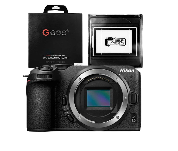 Nikon Z30 kompakte Reisekamera und V-Log Kamera von vorn mit sicht auf den Bildsensor